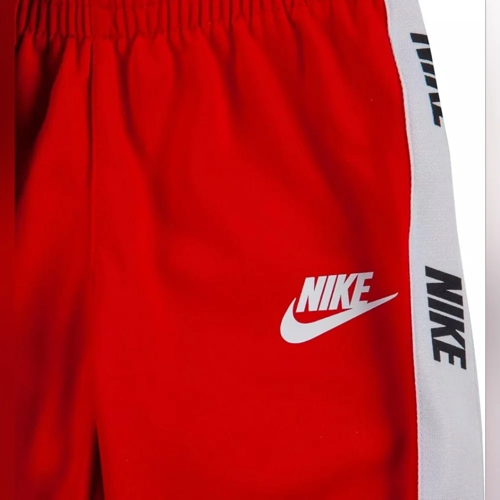 Nike Toddler Boys Logo Taping Full Zip Jacket and Pants 2 Piece Set 18M - Picture 12 of 12
